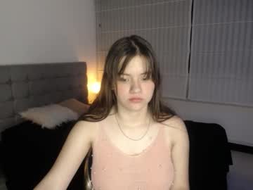 _emaa_ — 2025-10-19 15:43 _emaa_ — 2025-10-19 15:43