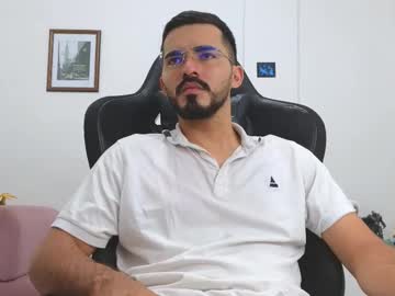 alejandroo_7 — 2025-10-22 22:22 alejandroo_7 — 2025-10-22 22:22