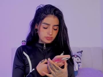 alicee_0 — 2025-10-14 19:49 alicee_0 — 2025-10-14 19:49