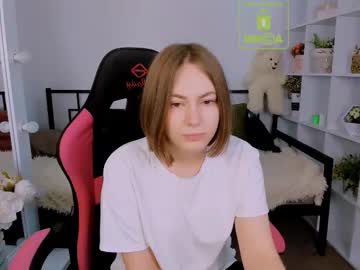 elma_lily — 2025-11-01 10:05 elma_lily — 2025-11-01 10:05