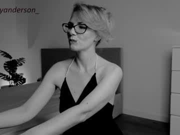 emilyanderson___ — 2025-10-25 00:05 emilyanderson___ — 2025-10-25 00:05