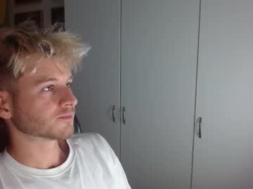 freddy_star — 2025-10-25 20:52 freddy_star — 2025-10-25 20:52