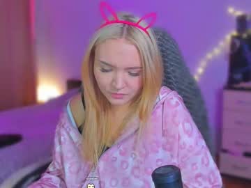 mari_kiku — 2025-10-12 19:06 mari_kiku — 2025-10-12 19:06