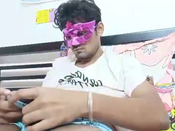 strip_couple_love1 — 2025-10-24 09:47 strip_couple_love1 — 2025-10-24 09:47